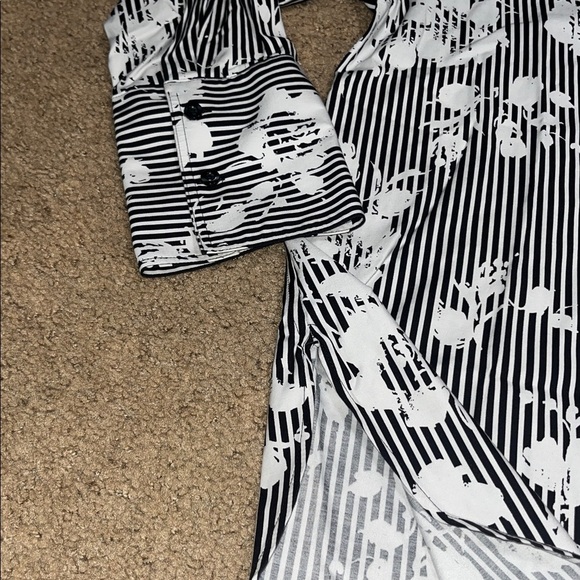 Chico's No-Iron Stretch Floral Striped Tunic 3/4 Sleeve Black White Large 12/14 - Picture 6 of 10